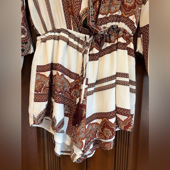 Romper - Picture 2 of 5
